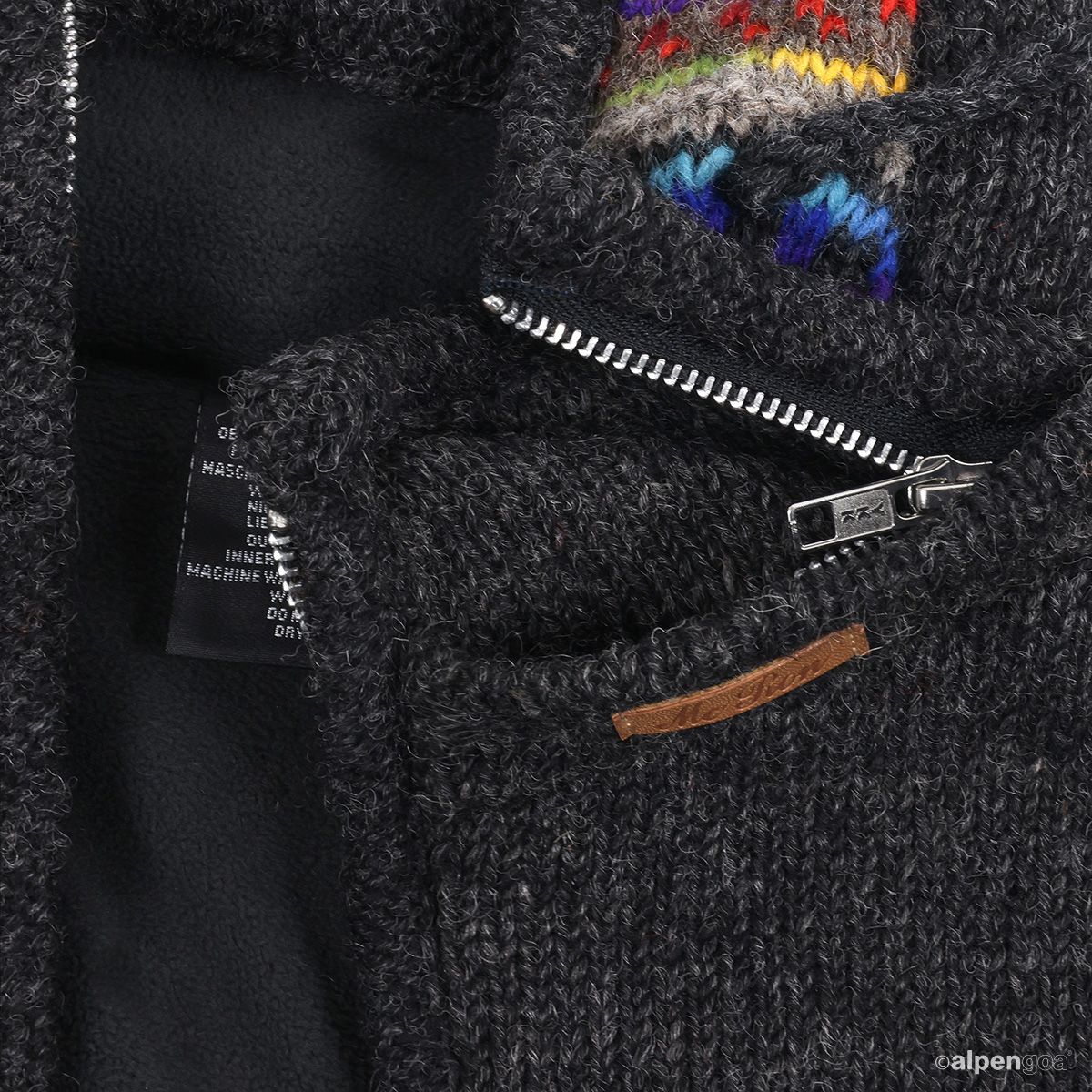 Wolljacke Modell Viomax Reißverschluss Kapuze